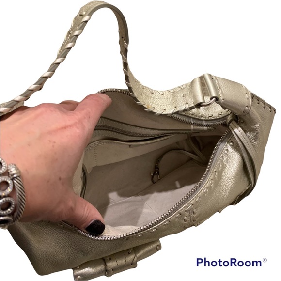 *FINAL PRICE* Michael Kors light gold metallic hobo handbag silver hardware - Picture 4 of 7